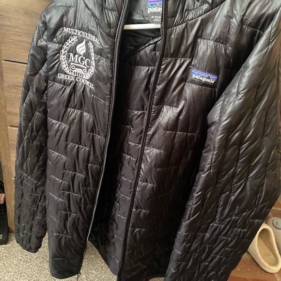 Women’s Patagonia Jacket - Picture 13 of 13